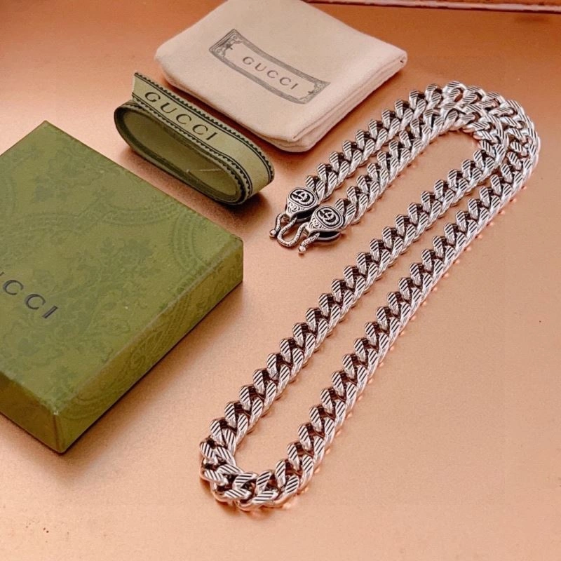 Sleek Gucci Necklaces 246604