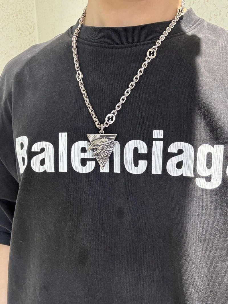 Bold Gucci Necklaces 246610