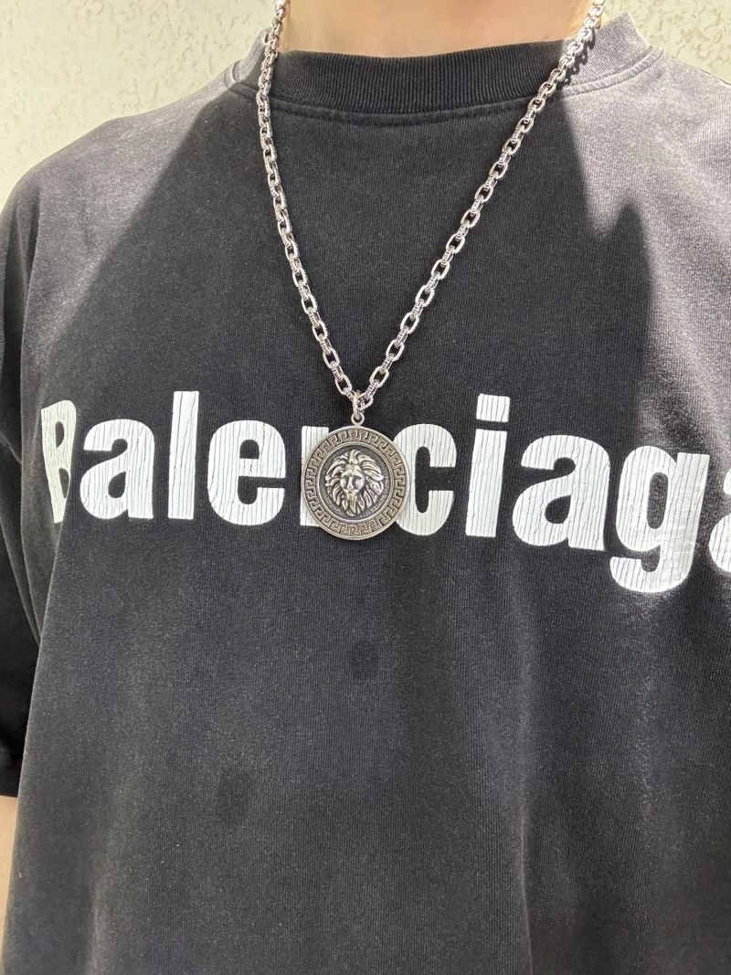 Comfortable Gucci Necklaces 246612