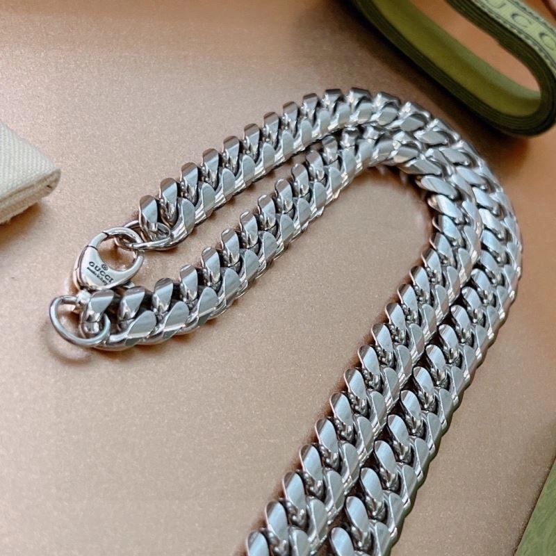 Modern Gucci Necklaces 246591