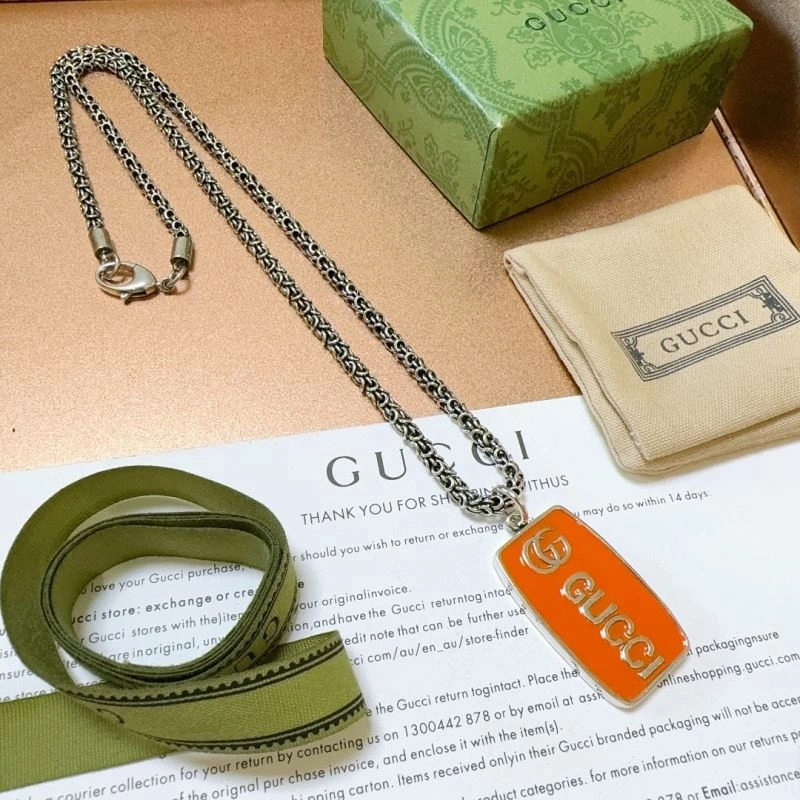 RelaxedFit Gucci Necklaces 246541