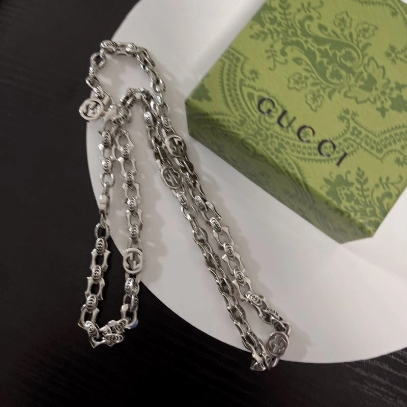 Sporty Gucci Necklaces 246561
