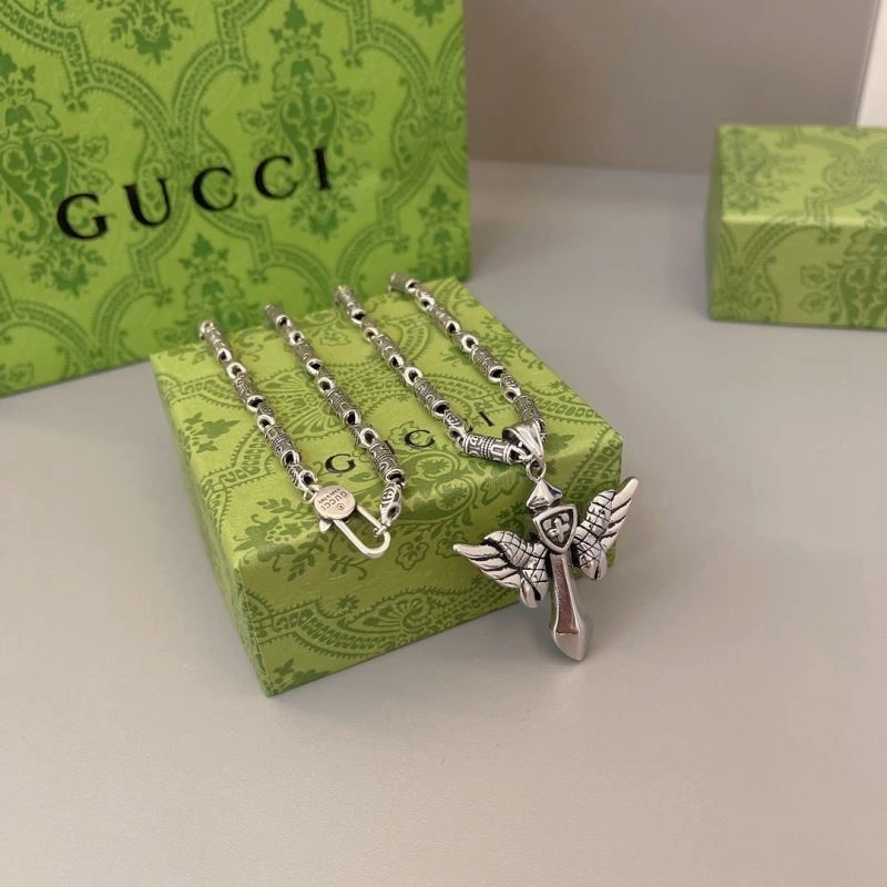 Stylish Gucci Necklaces 246538
