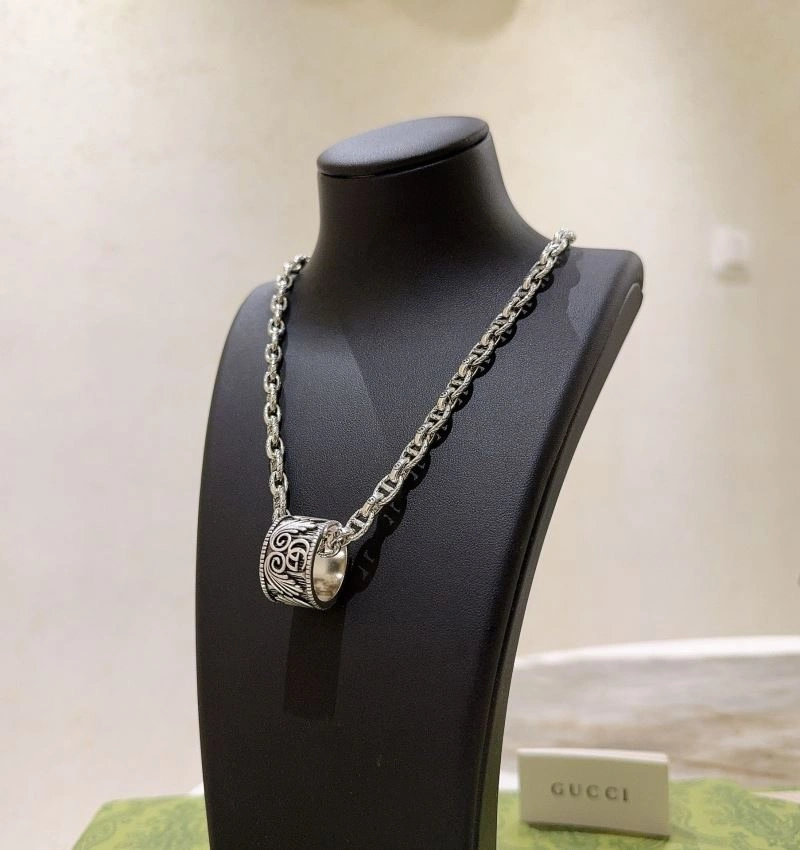 WaterResistant Gucci Necklaces 246533