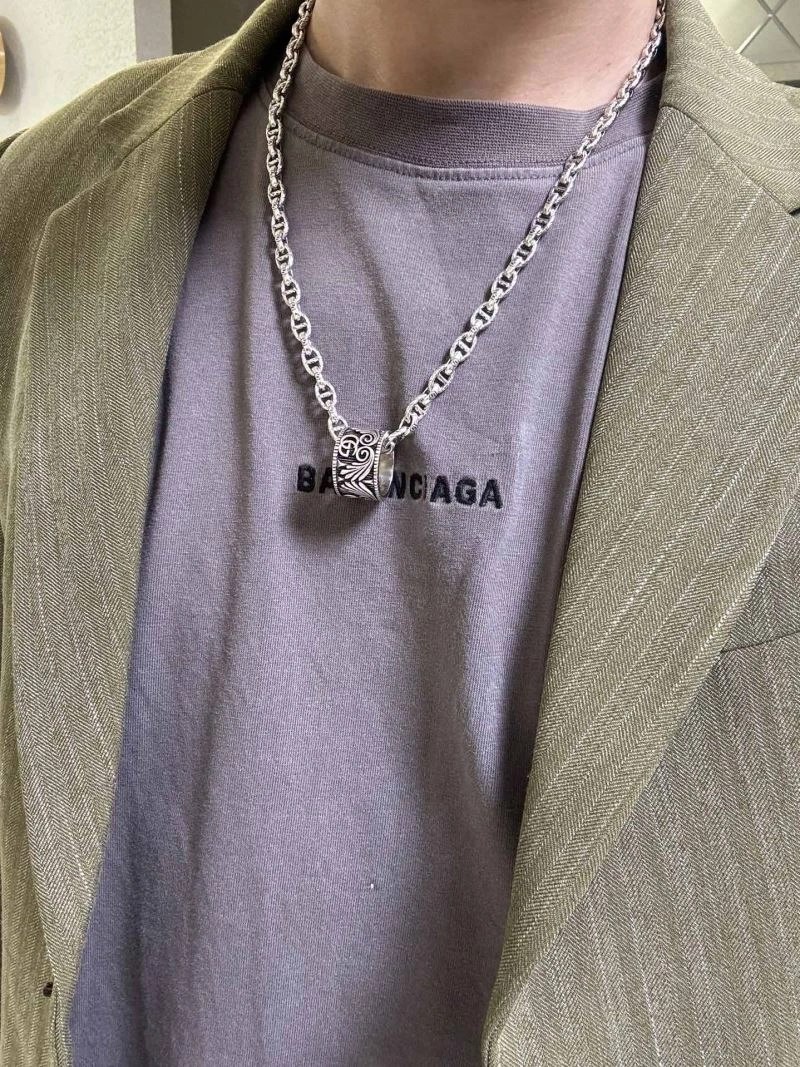 WaterResistant Gucci Necklaces 246533