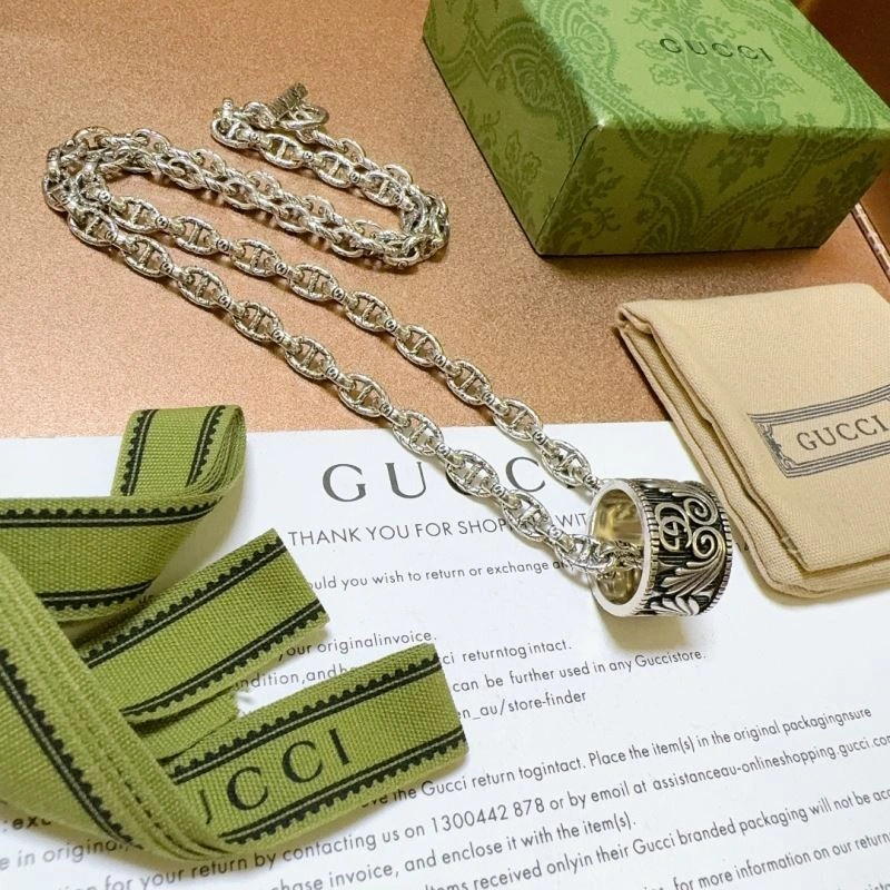 WaterResistant Gucci Necklaces 246533