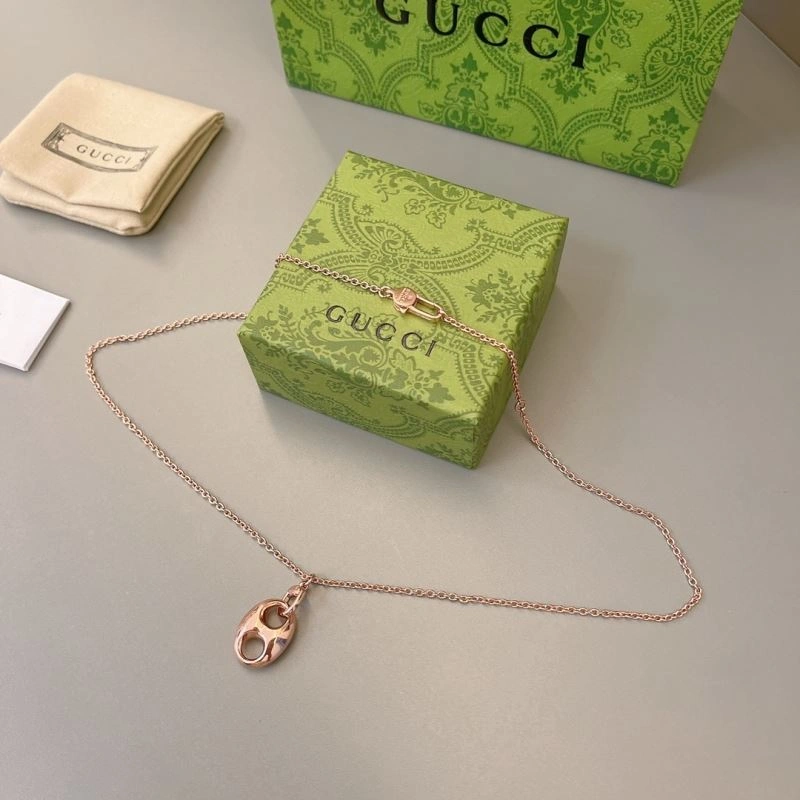 Chic Gucci Necklaces 246526