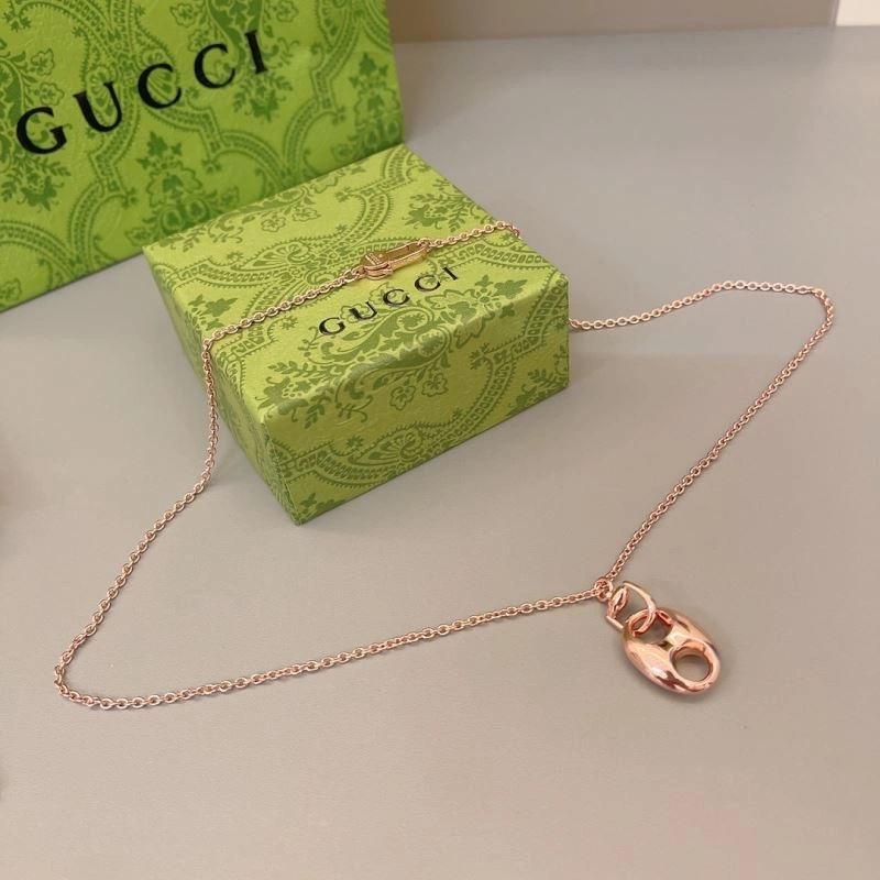 Chic Gucci Necklaces 246526