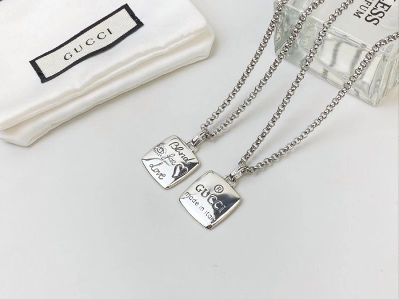 Gucci Necklaces DailyWear 246440