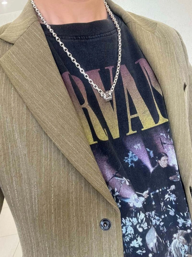 Snug Gucci Necklaces 246434