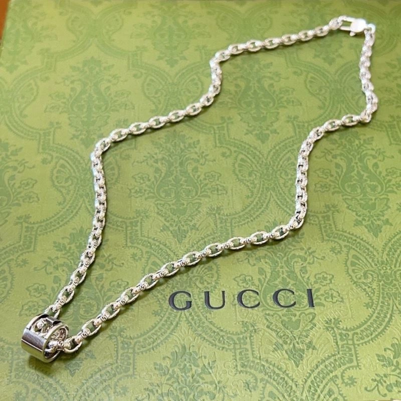 Snug Gucci Necklaces 246434