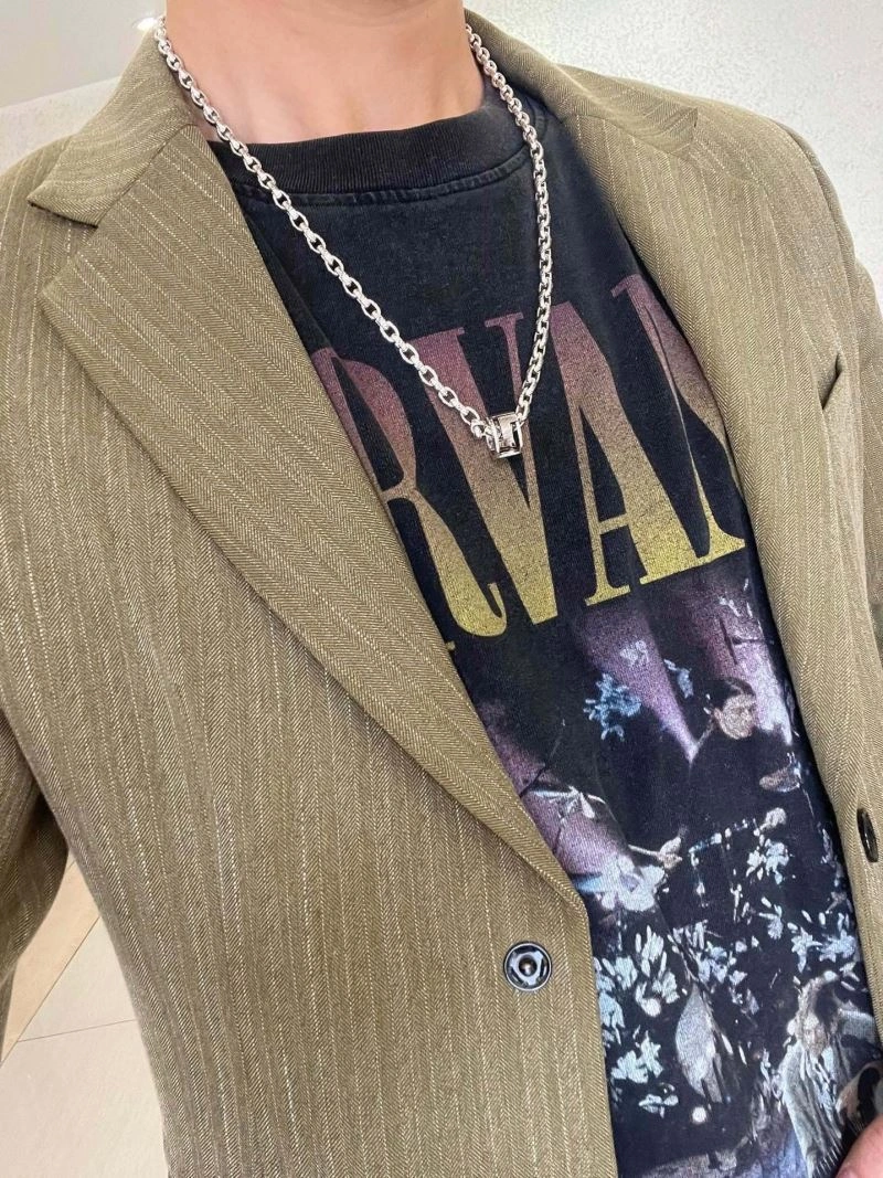 Snug Gucci Necklaces 246434