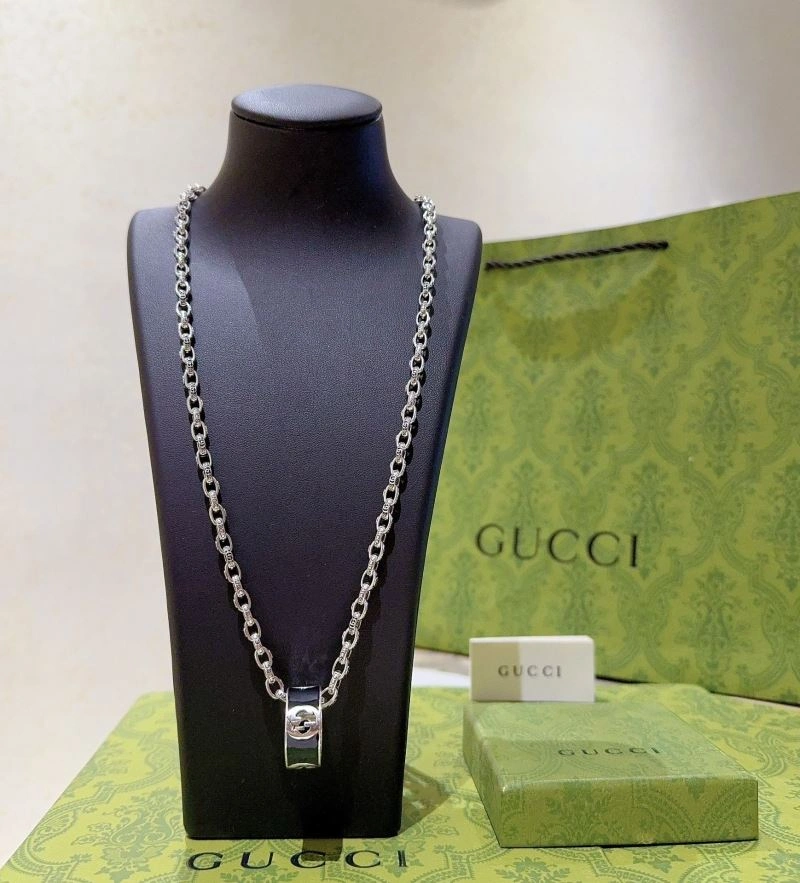 SmoothTexture Gucci Necklaces 246218