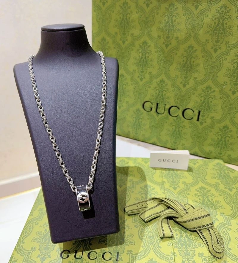 SmoothTexture Gucci Necklaces 246218
