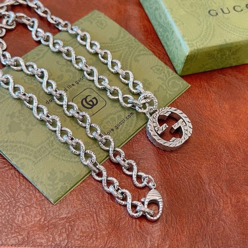 Elegant Gucci Necklaces 246224