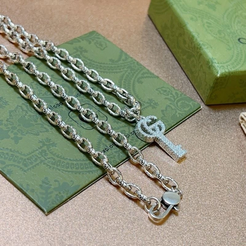 RelaxedFit Gucci Necklaces 246201