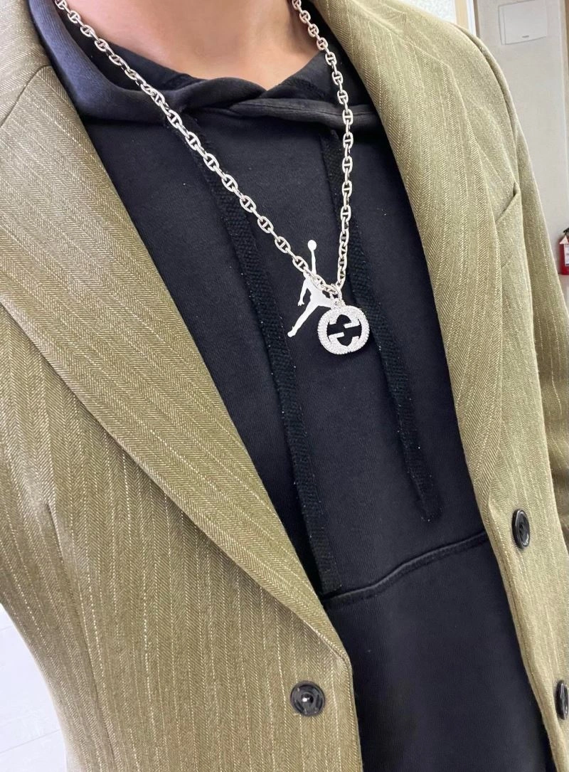 TravelReady Gucci Necklaces 246188