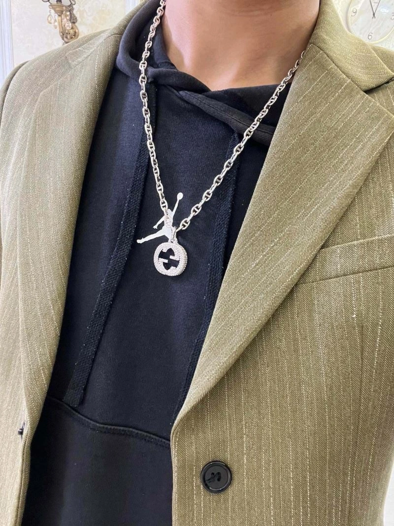 TravelReady Gucci Necklaces 246188