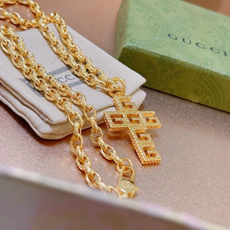 Gucci Necklaces EyeCatching 246180