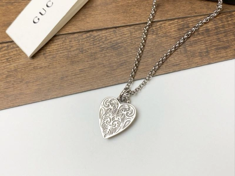 FlexibleFit Gucci Necklaces 246156