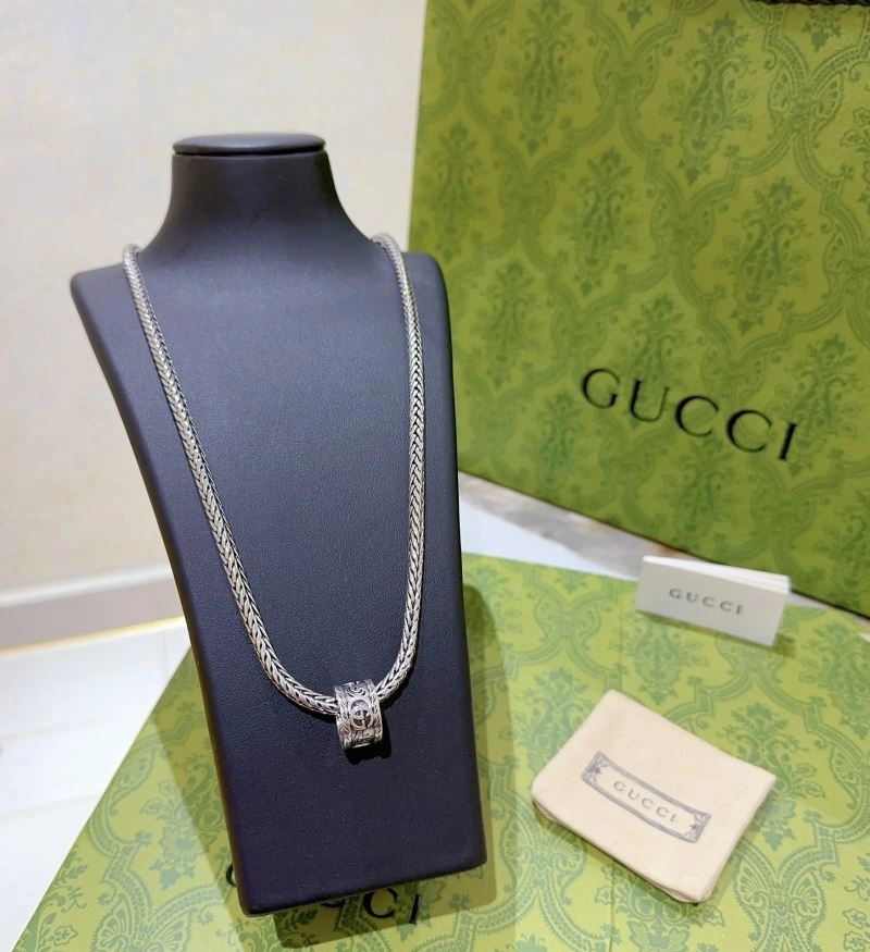 Versatile Gucci Necklaces 246150