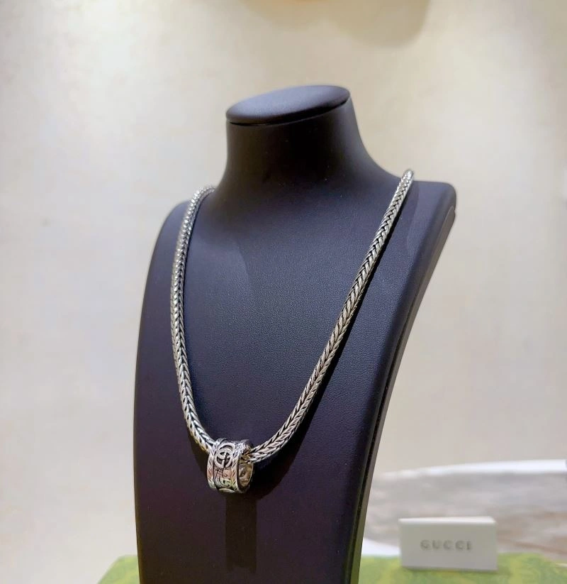 Versatile Gucci Necklaces 246150