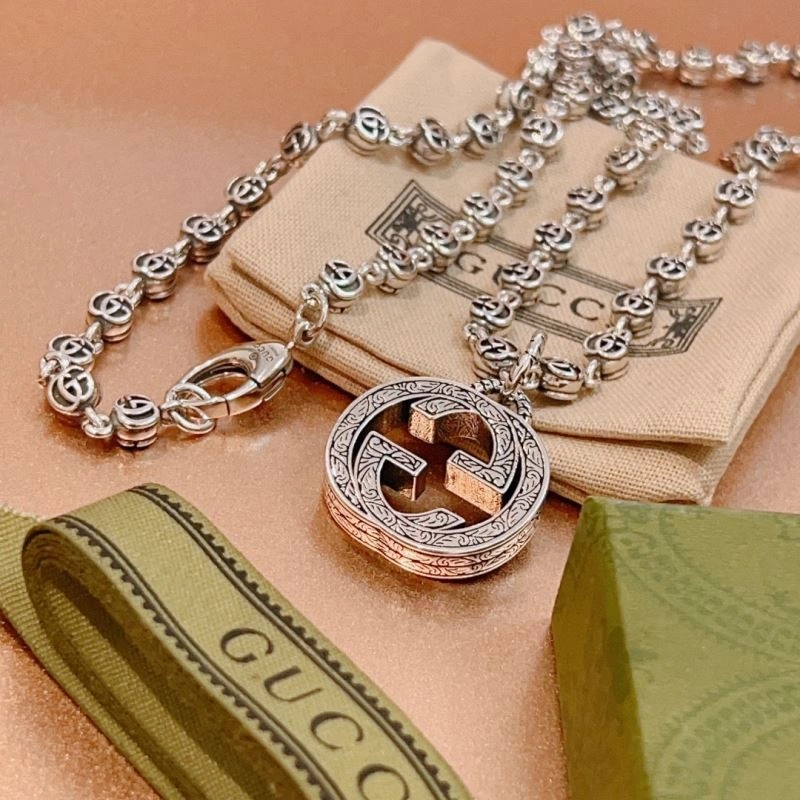 MultiPurpose Gucci Necklaces 246135