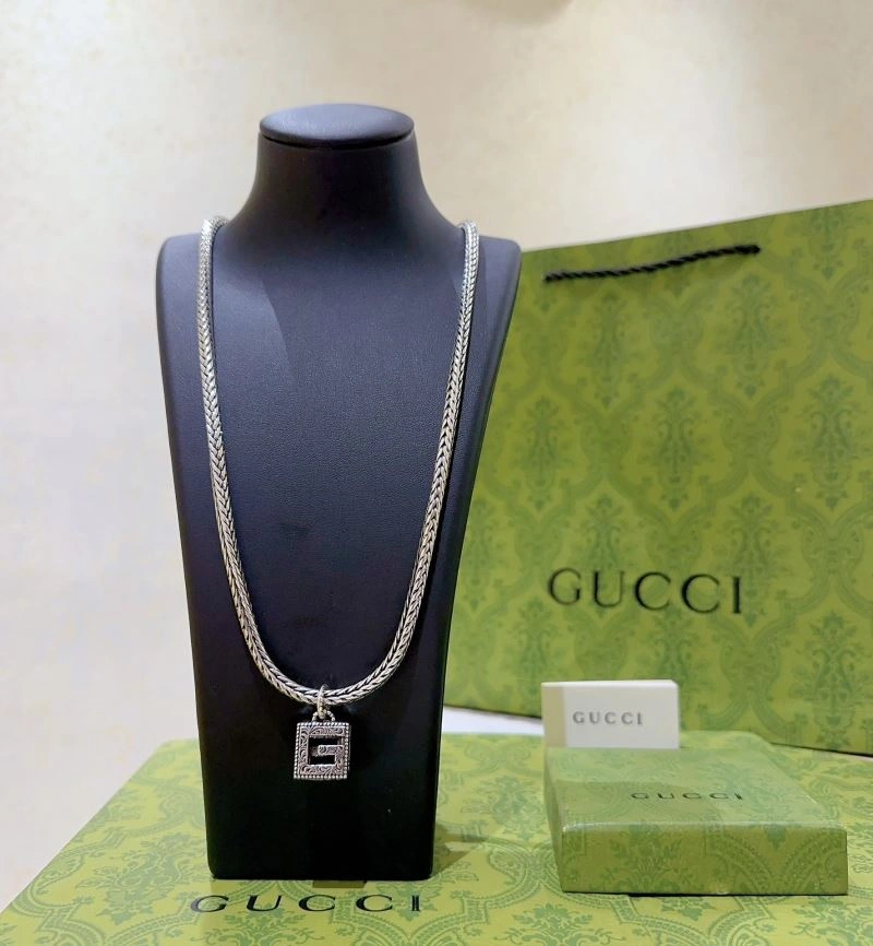 Comfortable Gucci Necklaces 246122