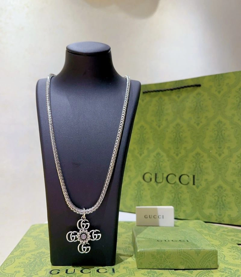 Lightweight Gucci Necklaces 246114