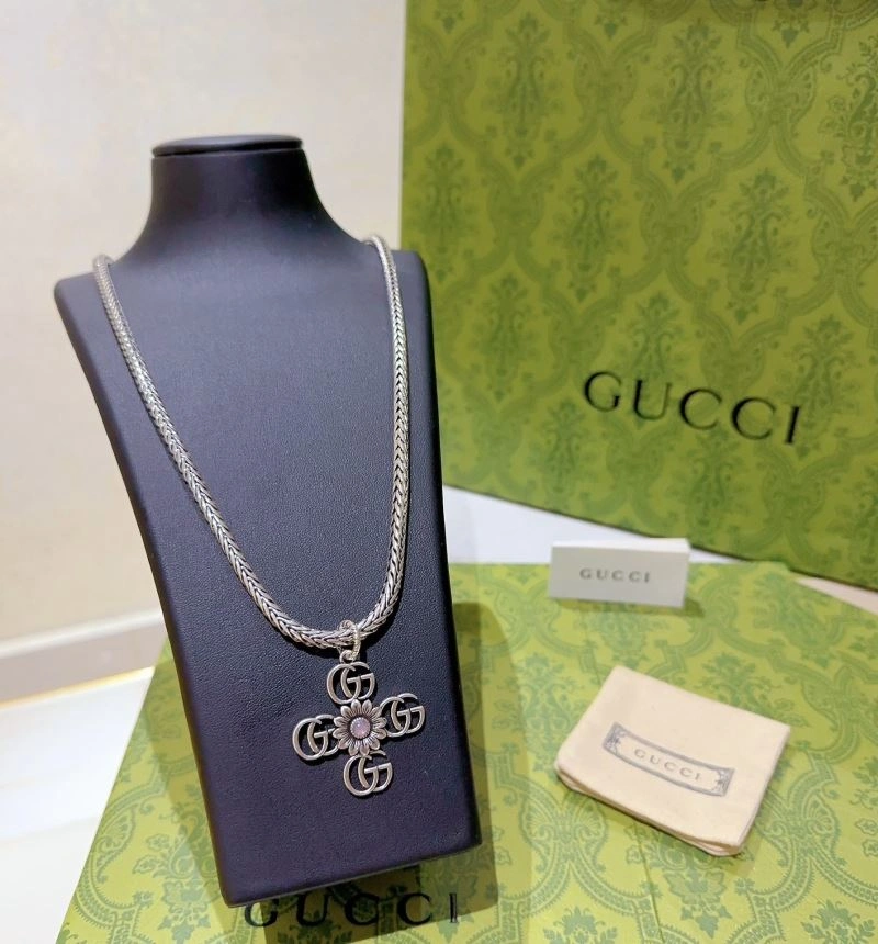 Lightweight Gucci Necklaces 246114