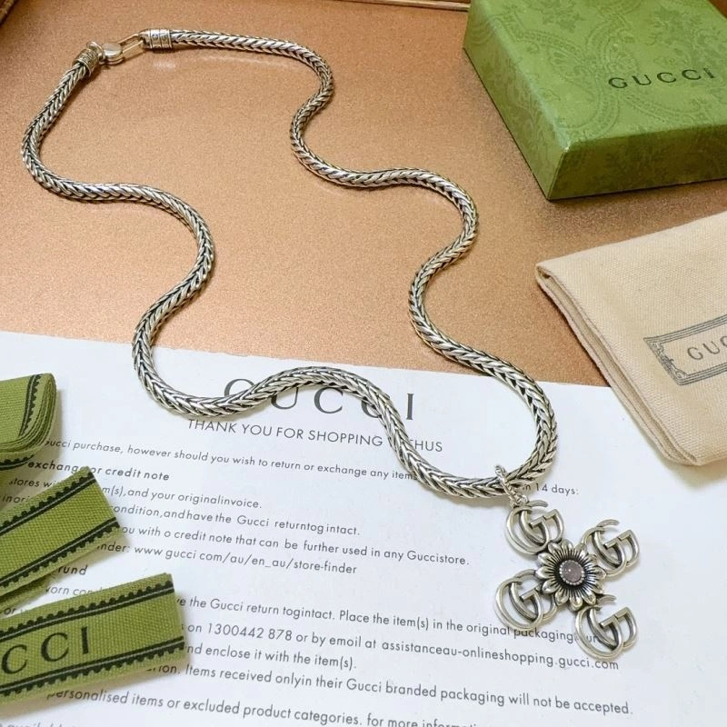 Lightweight Gucci Necklaces 246114