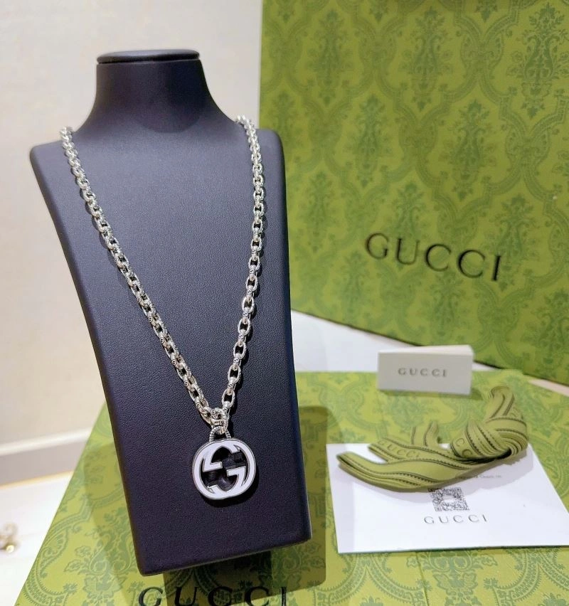 Trendsetting Gucci Necklaces 246089
