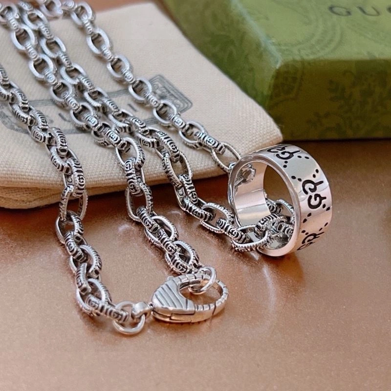 Gucci Necklaces EyeCatching 246101