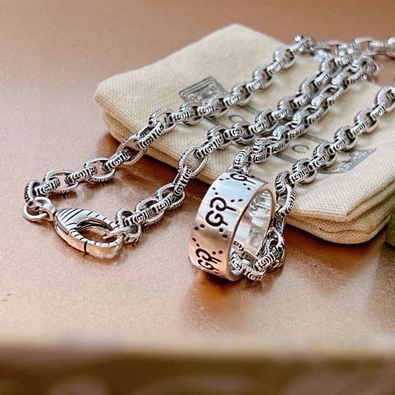 Gucci Necklaces EyeCatching 246101