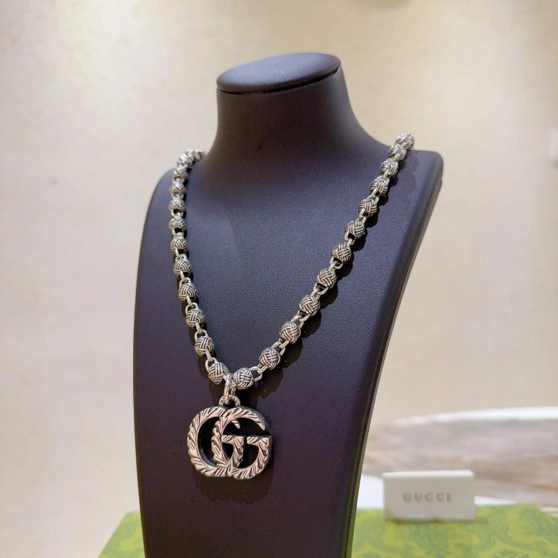 SmoothTexture Gucci Necklaces 246105