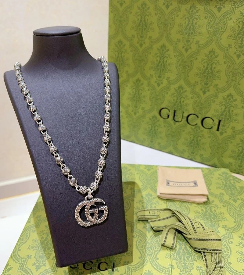 SmoothTexture Gucci Necklaces 246105