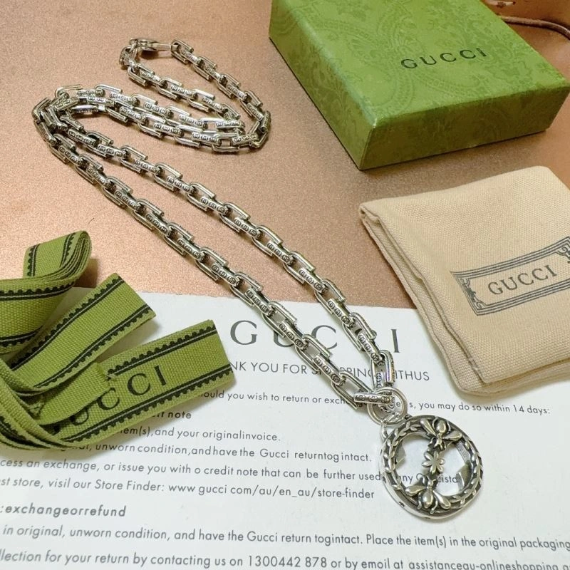 SmoothTexture Gucci Necklaces 246110