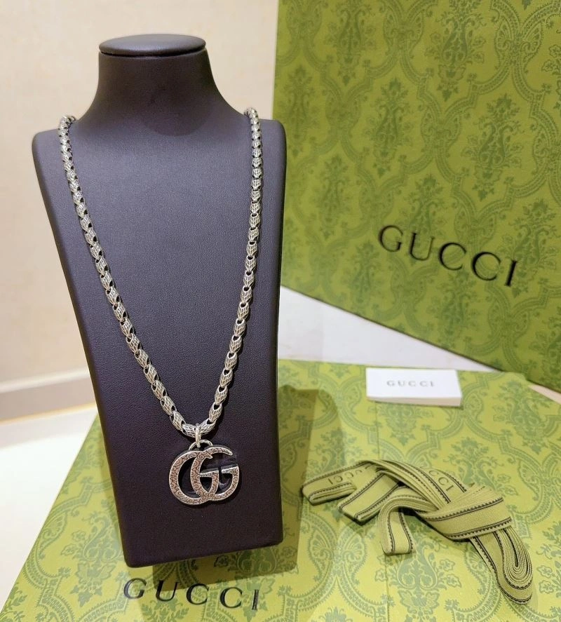 Lightweight Gucci Necklaces 246108