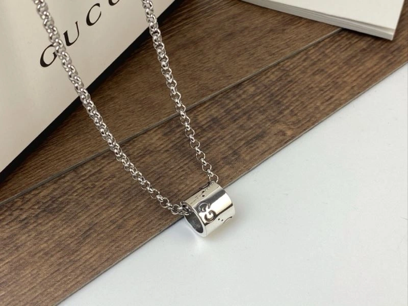 SmoothTexture Gucci Necklaces 245458
