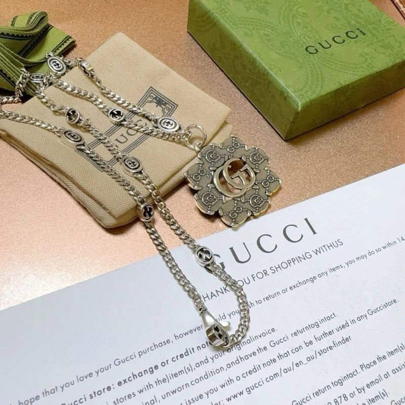 Gucci Necklaces Sleek 245432