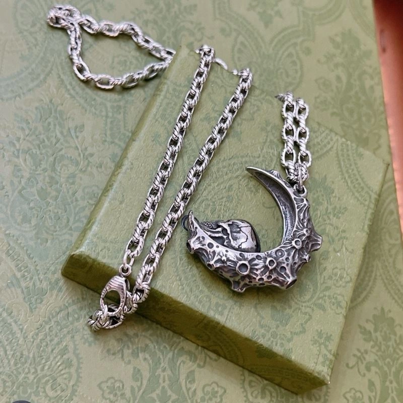 Resilient Gucci Necklaces 245413