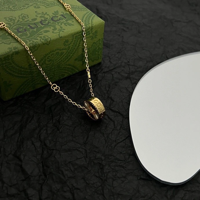 TravelReady Gucci Necklaces 245412