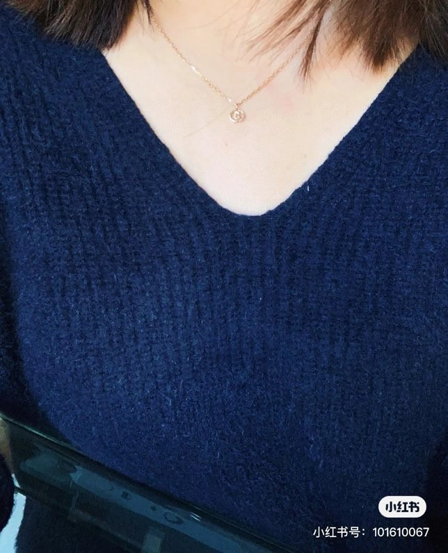 Fashionable Gucci Necklaces 245392