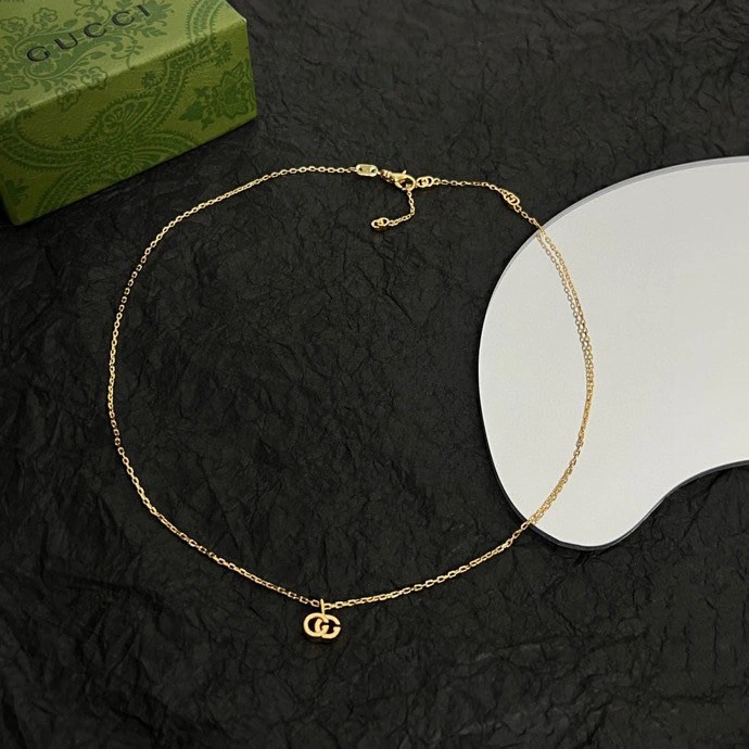 Fashionable Gucci Necklaces 245392