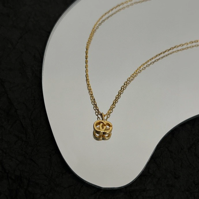 Fashionable Gucci Necklaces 245392