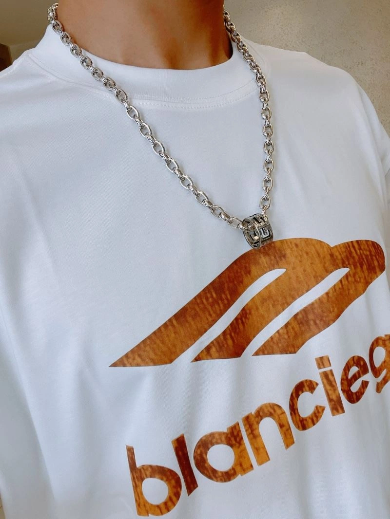 Gucci Necklaces Trendsetting 245336