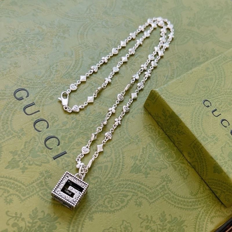 Gucci Necklaces Trendy 245120