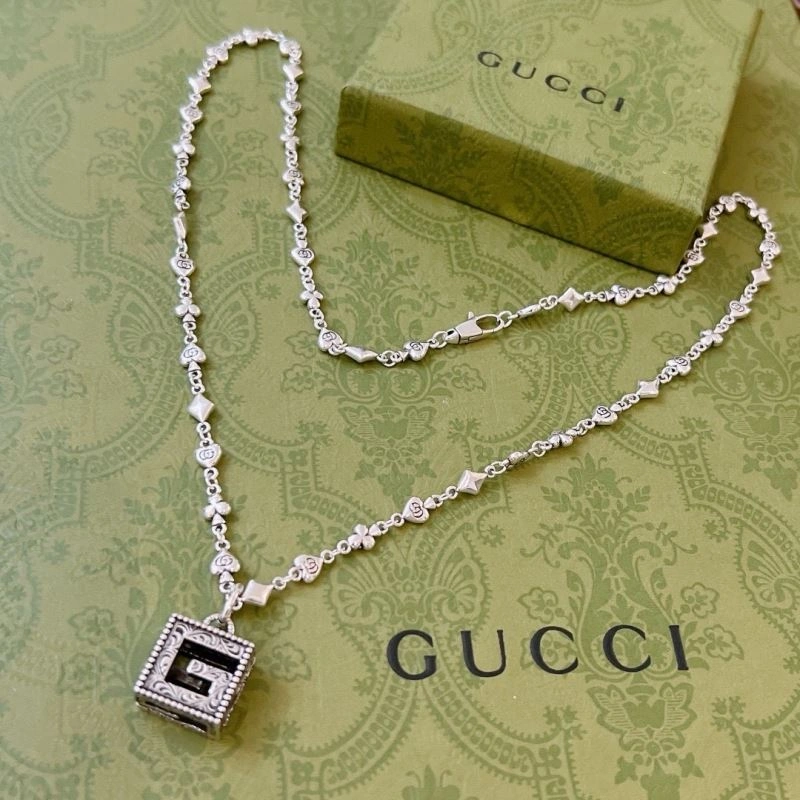 Gucci Necklaces Trendy 245120