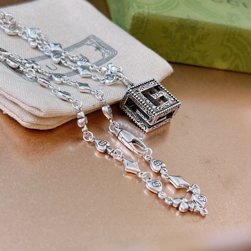 Gucci Necklaces Trendy 245120