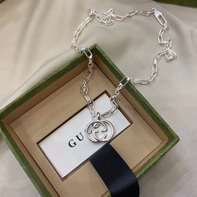 FlexibleFit Gucci Necklaces 245110
